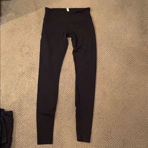 Lululemon leggings size 6